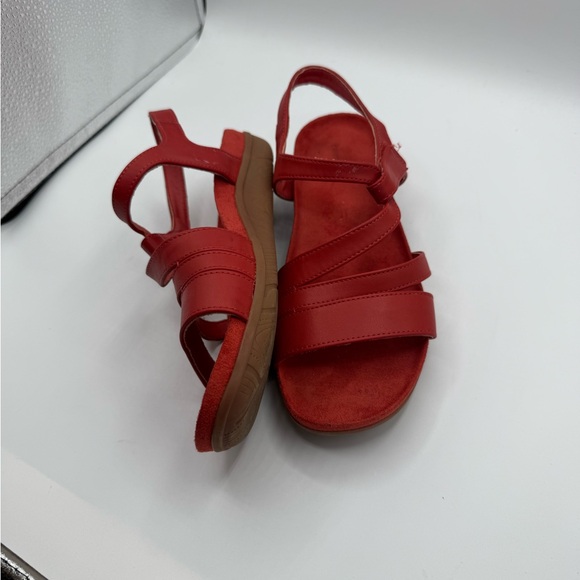 Baretraps Janus Women’s Red Leather Sandals Sz 9.5M - Picture 3 of 5